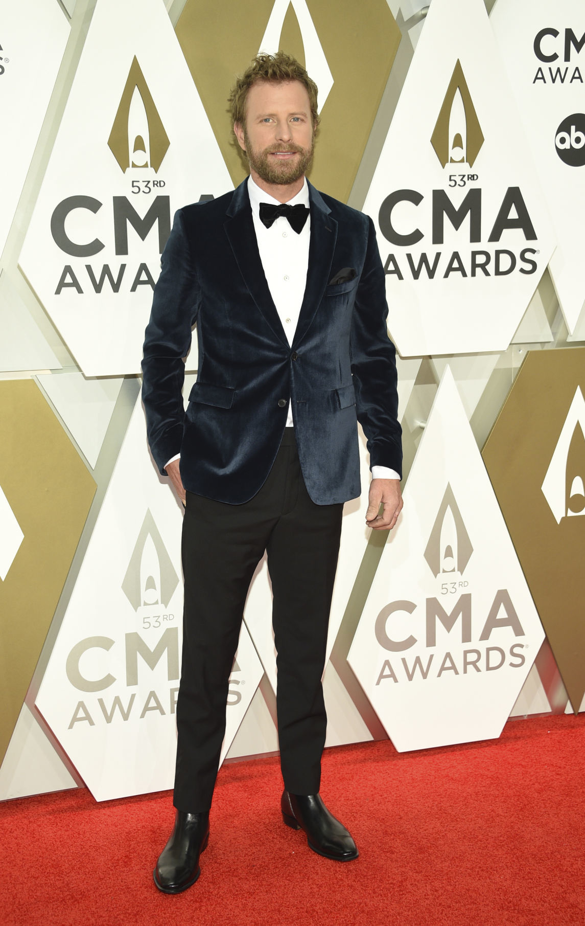 53rd Annual CMA Awards - Arrivals